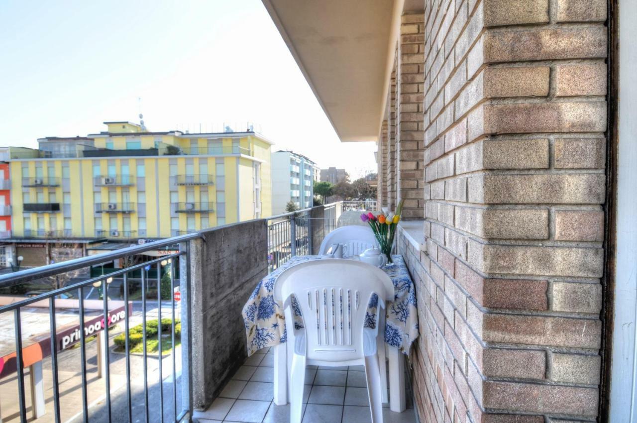 بيبيوني Condominio Res. Palace المظهر الخارجي الصورة
